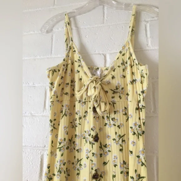 Maxi Long Floral Yellow Sundress  🌻🌞🌼 - Picture 8 of 16